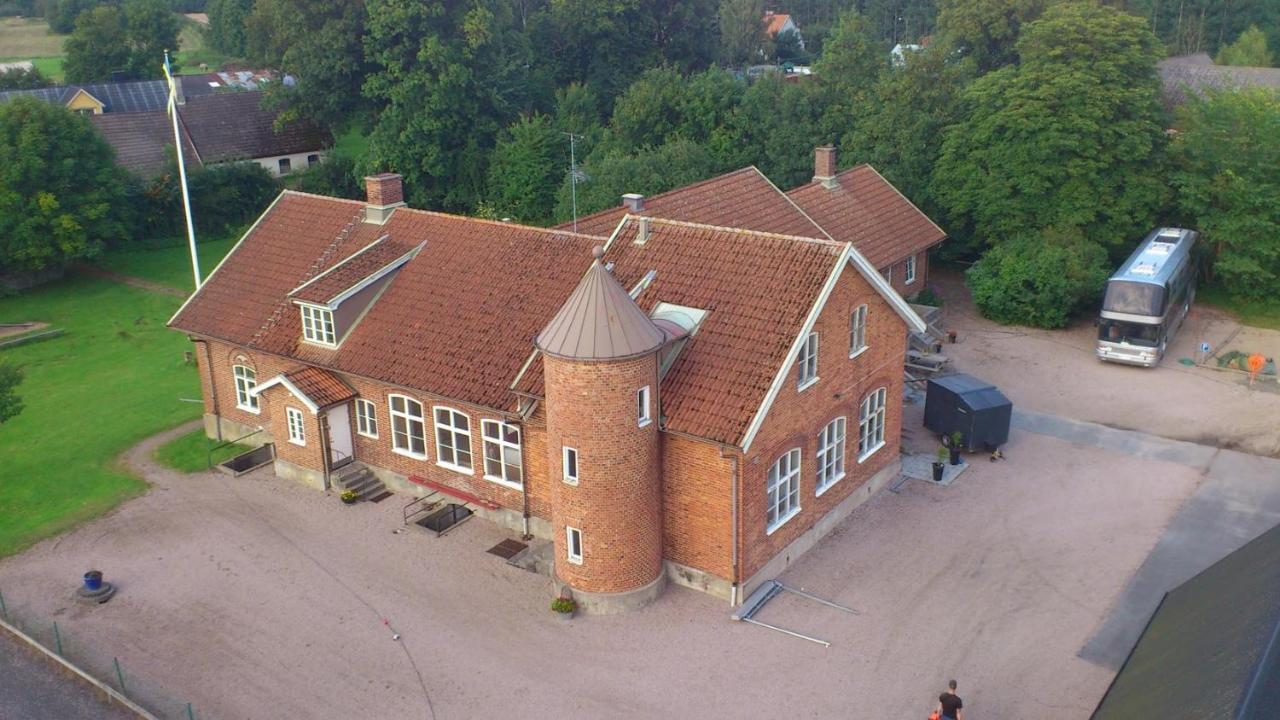 Own Apartment In Village School From 1886 With Private Entrance Kristianstad Buitenkant foto